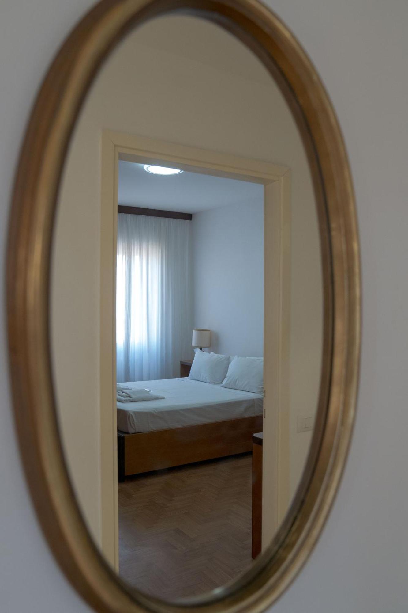 L'Arche Comfort&Relax - Old Style House มิลาน ภายนอก รูปภาพ